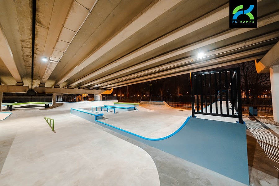 Podyezdnoy skatepark